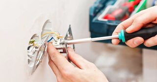 Электромонтажные работы в Балтийске от Мастер24 — электромонтаж под ключ, цены от 1631 руб., заказать услуги